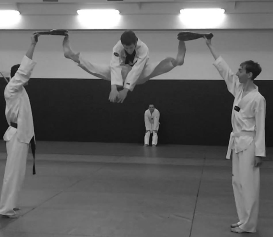 Taekwondo saut ecart Ugo Leleux